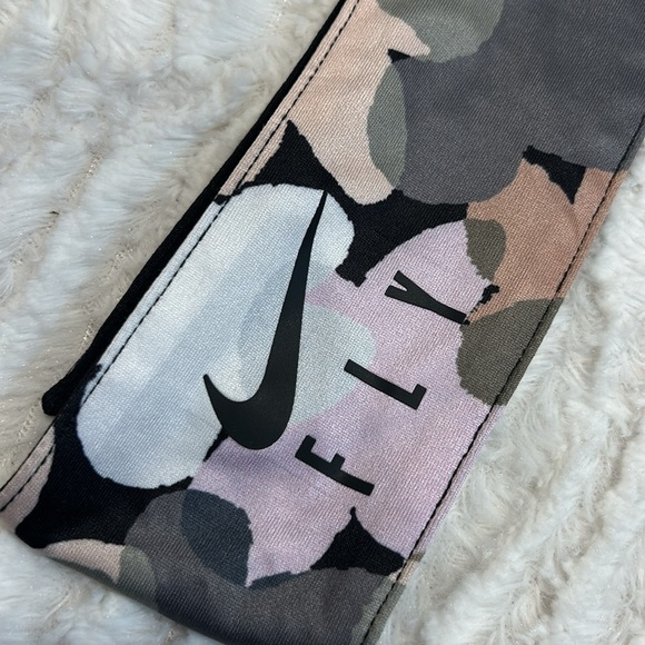 Nike dry head tie adjustable active wear head tie floral new with tags - Picture 2 of 5